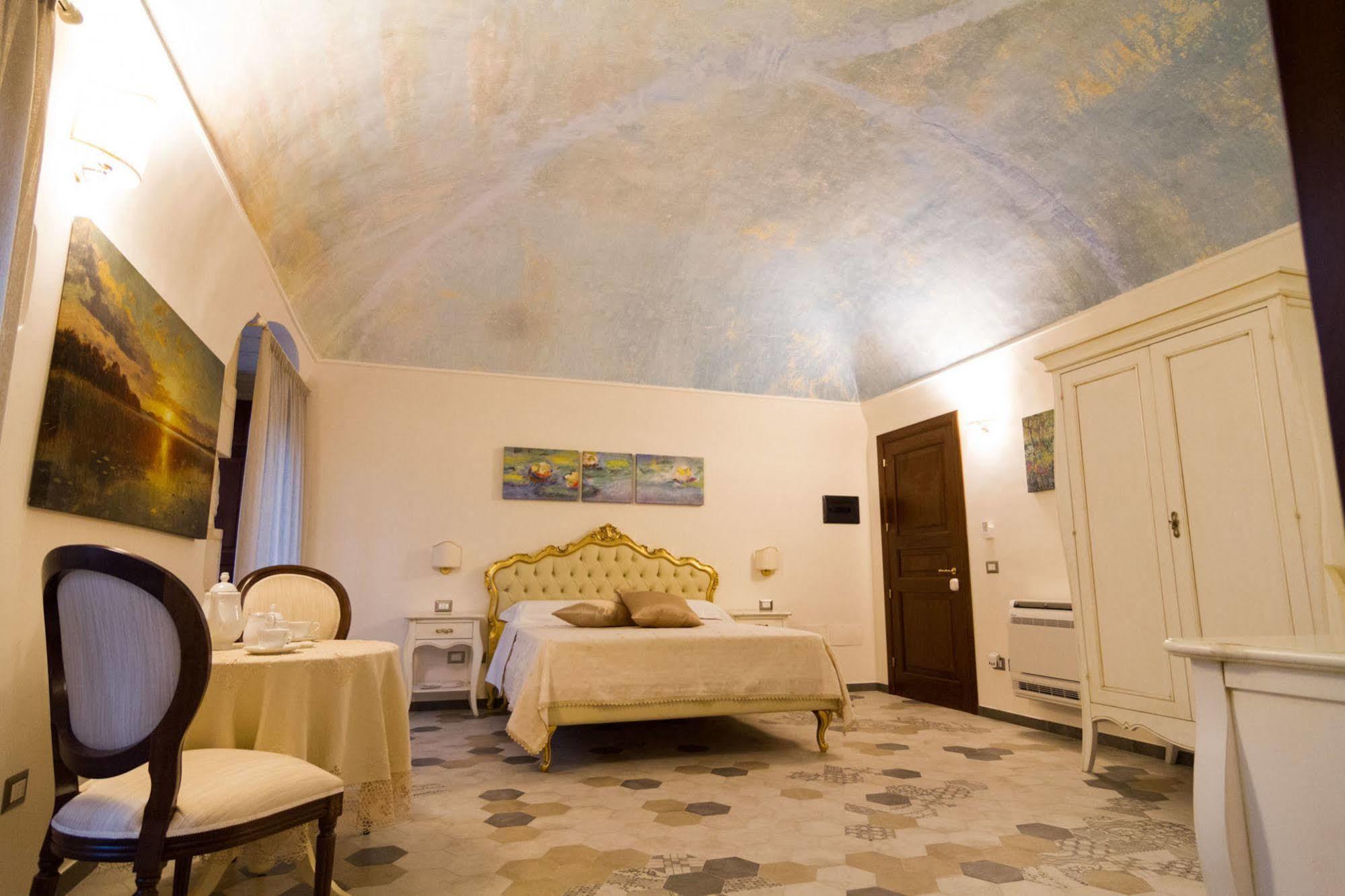 Deluxe Suite Balcony