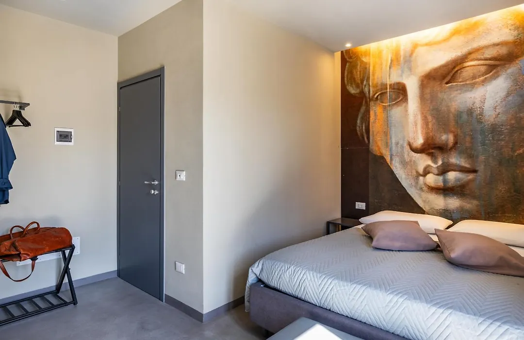 Dea'S Rooms-1