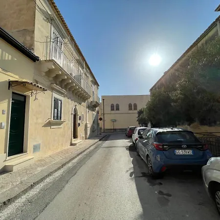 Casa Crispi-2