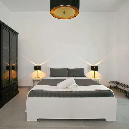 B&B Roda Barocco-3